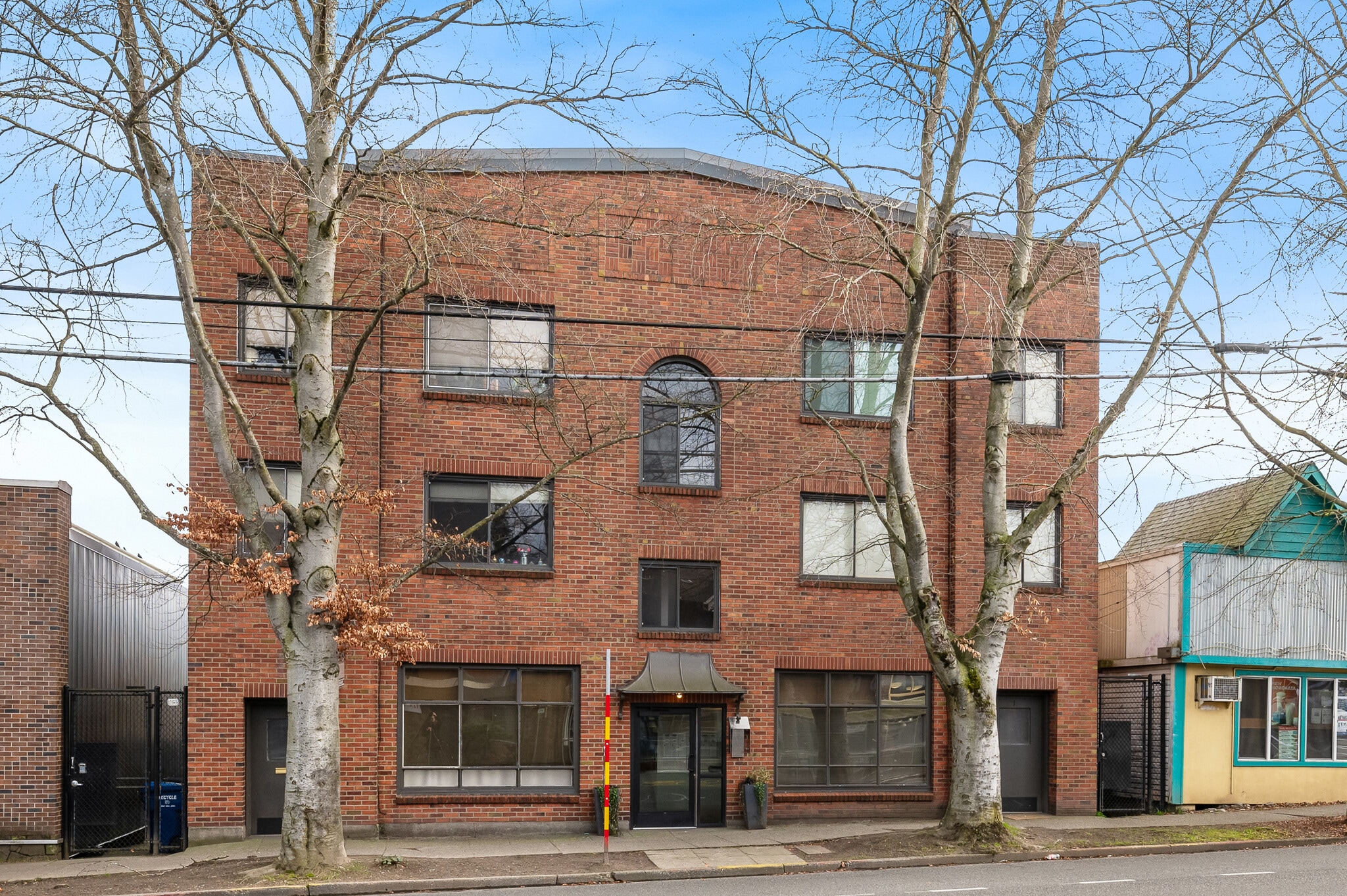 8008 Greenwood Ave N, Seattle, WA for sale Primary Photo- Image 1 of 24