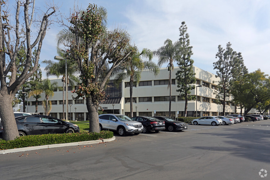 6281 Beach Blvd, Buena Park, CA for lease - Building Photo - Image 1 of 8