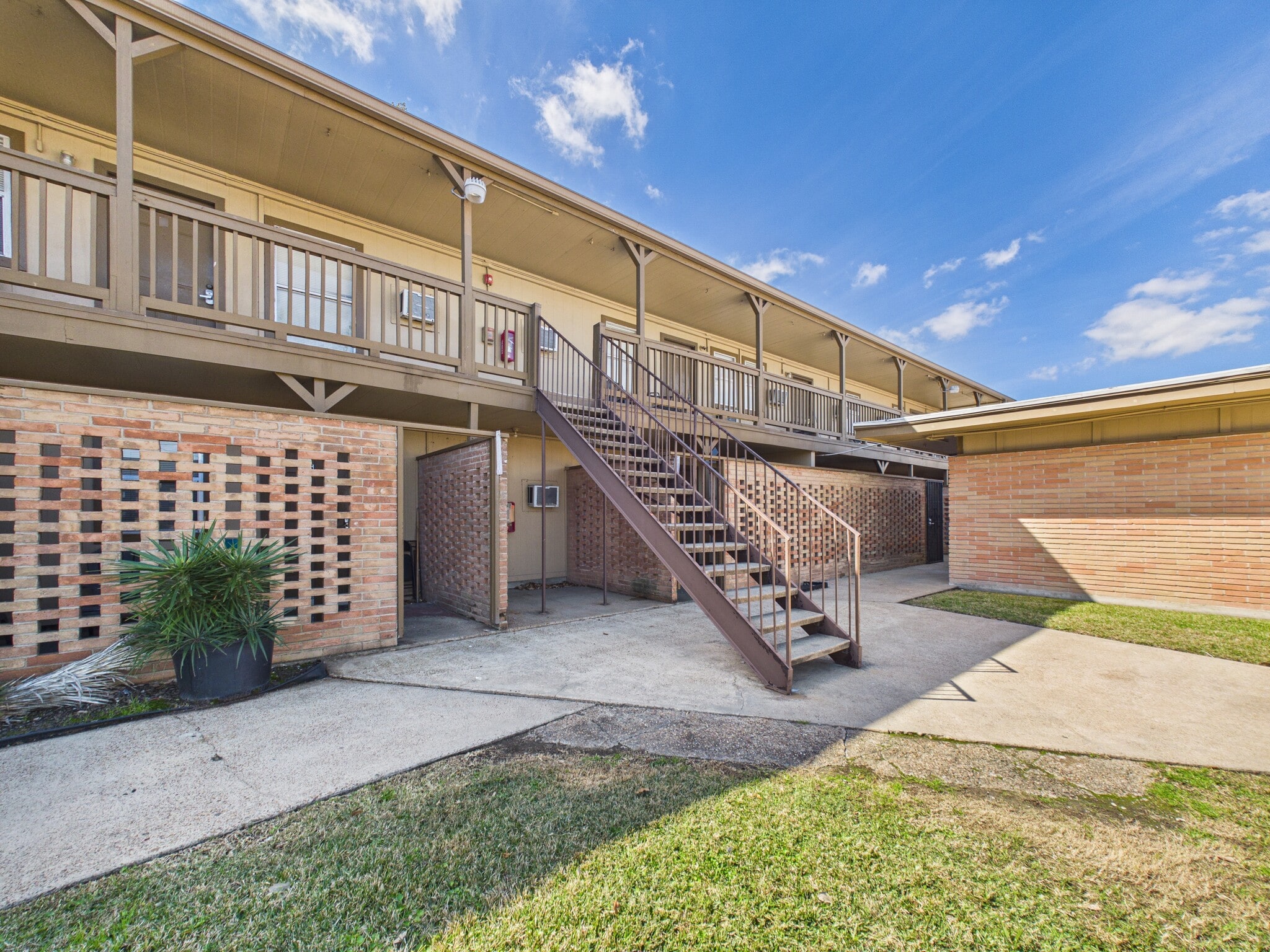 1349 Jefferson Dr, Port Arthur, TX for sale Primary Photo- Image 1 of 54