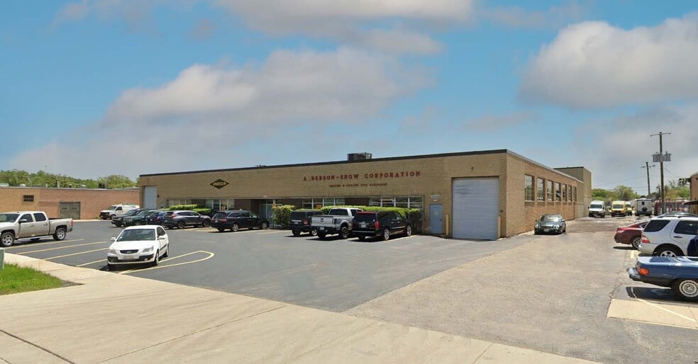 9225 Ivanhoe Ave, Schiller Park, IL for sale - Primary Photo - Image 1 of 6