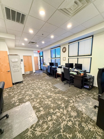 9494 W Flamingo Rd, Las Vegas, NV à vendre - Photo du bâtiment - Image 3 de 17
