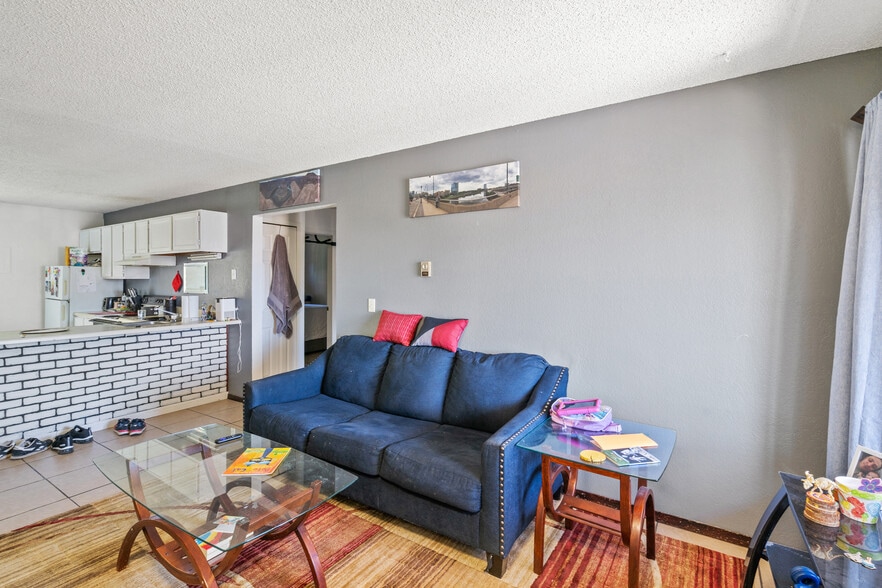935 Hathaway Dr, Colorado Springs, CO for sale - Building Photo - Image 3 of 30
