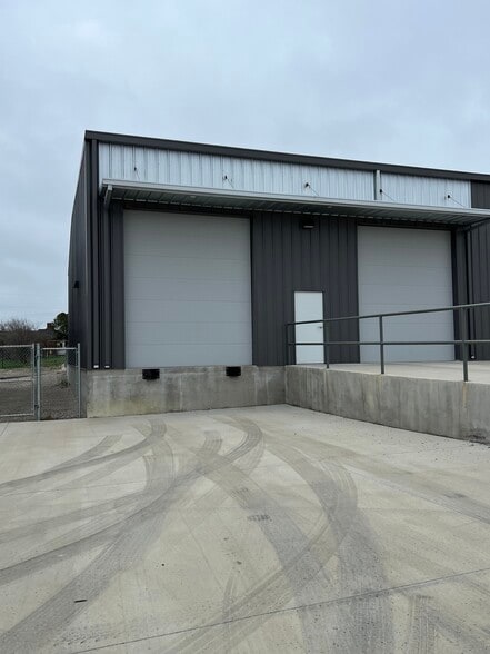 120 Old Agnes Rd, Weatherford, TX à louer - Photo du bâtiment - Image 3 de 15