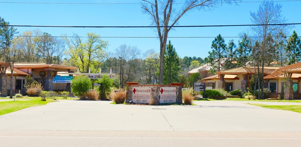 18057 Highway 105 W, Montgomery, TX for lease - Building Photo - Image 3 of 8