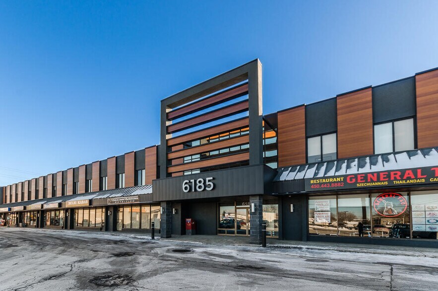6185 Boul Taschereau, Brossard, QC à louer - Photo du bâtiment - Image 3 de 13