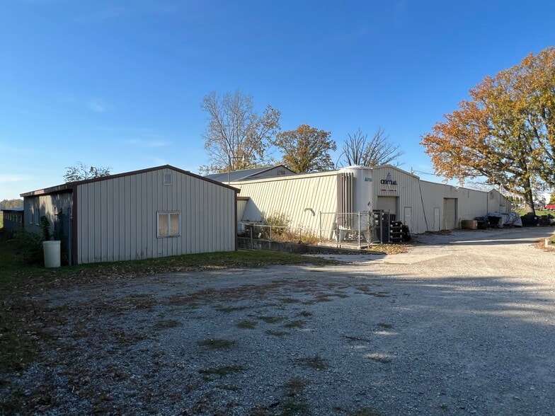 17416 County Road 34, Goshen, IN for lease - Building Photo - Image 2 of 4