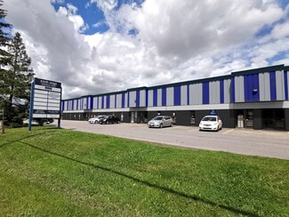 Plus de détails pour 1117-1141 Newmarket St, Ottawa, ON - Industriel à louer