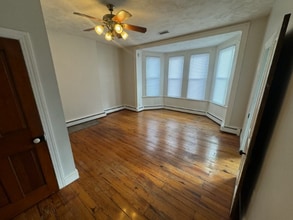 25 E Potomac St, Williamsport, MD à louer Photo intérieure- Image 2 de 14