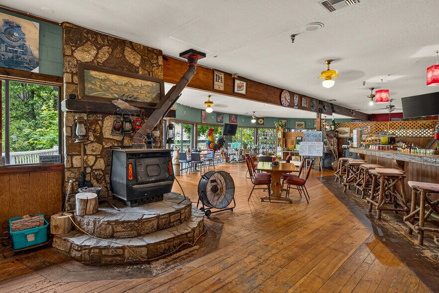 14785 Belden Town rd, Belden, CA à vendre - Photo du bâtiment - Image 2 de 130