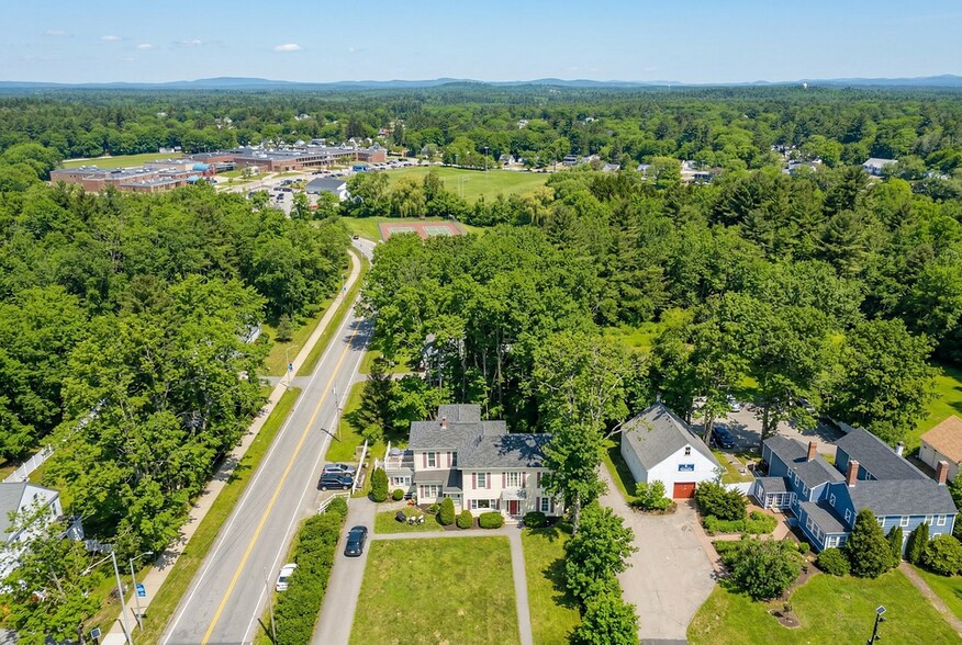 223 High St, Somersworth, NH à vendre - Photo du bâtiment - Image 3 de 22