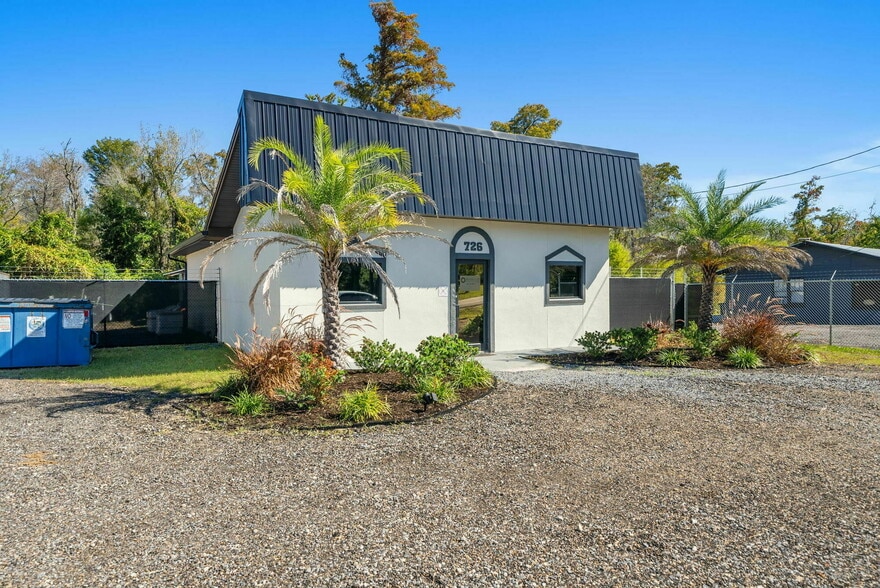 726 Airport Rd, Panama City, FL for lease - Primary Photo - Image 1 of 24
