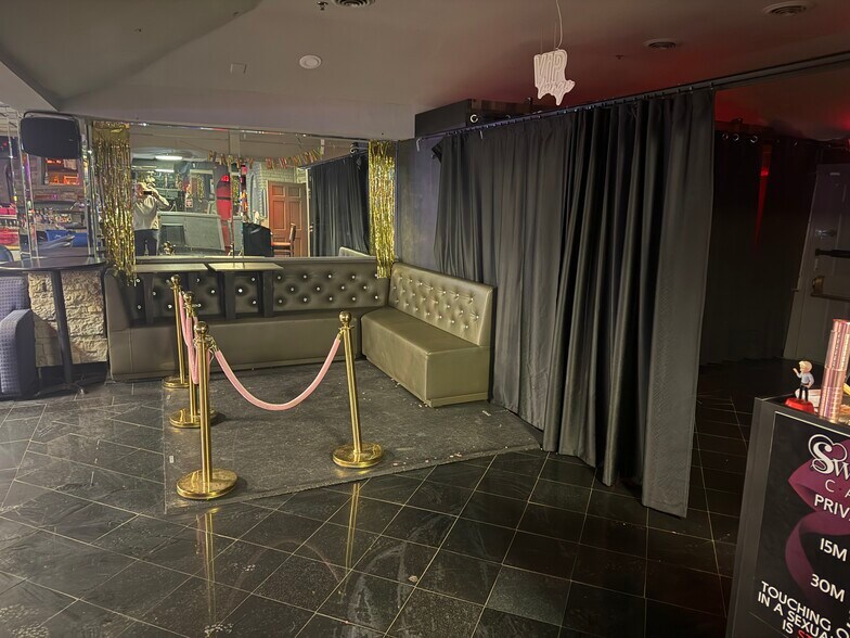 Gentlemen's Club For Sale -1103 Rt-35 S, South Amboy, NJ à vendre - Photo intérieure - Image 2 de 5