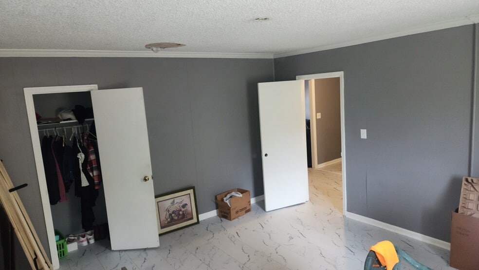 Six Apartments in Albany GA portefeuille de 3 propriétés à vendre sur LoopNet.ca - Photo du bâtiment - Image 3 de 8