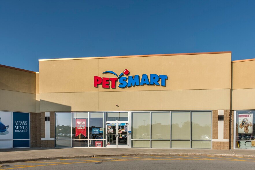 573 GAR Hwy, Swansea, MA à louer - Photo du bâtiment - Image 3 de 4