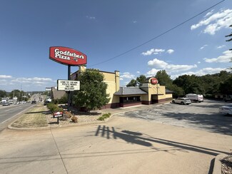 Plus de détails pour 1026 W Main St, Branson, MO - Commerce de détail à vendre