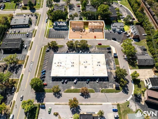 Plus de détails pour Regency Circle Office Portfolio – Bureau à vendre, Lexington, KY