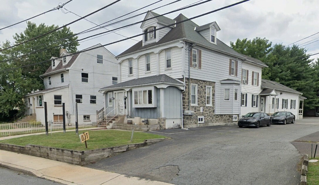 1924 Parker Ave, Holmes, PA à louer Photo du bâtiment- Image 1 de 3