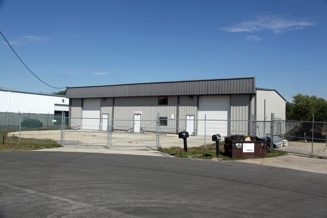 Plus de détails pour 4457-4459 Holden Rd, Lakeland, FL - Industriel à vendre