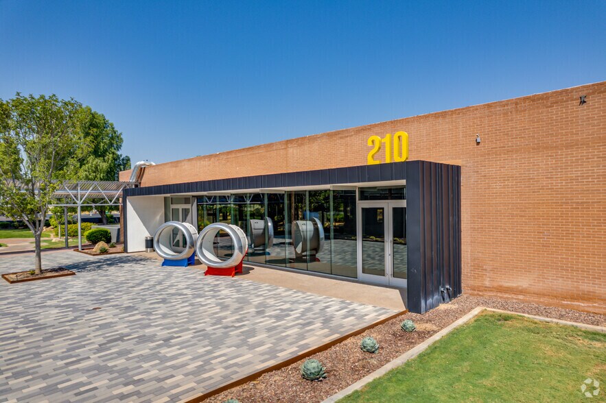 1300 S Litchfield Rd, Goodyear, AZ à louer - Photo du bâtiment - Image 2 de 19