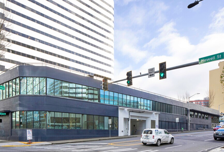 1100 Olive Way, Seattle, WA à louer - Photo du bâtiment - Image 1 de 3