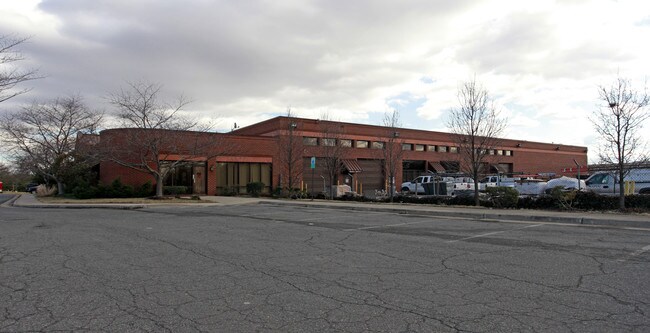 Plus de détails pour 6870-6886 Wellington Rd, Manassas, VA - Local d'activités à louer