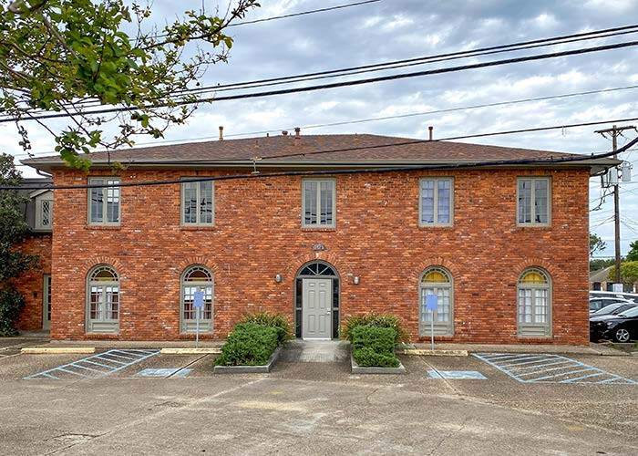 401 Veterans Memorial Blvd, Metairie, LA à louer - Photo du bâtiment - Image 1 de 2