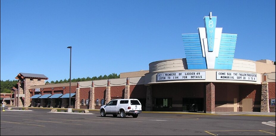 475 Chippewa Mall Dr, Chippewa Falls, WI à louer Photo principale- Image 1 de 14