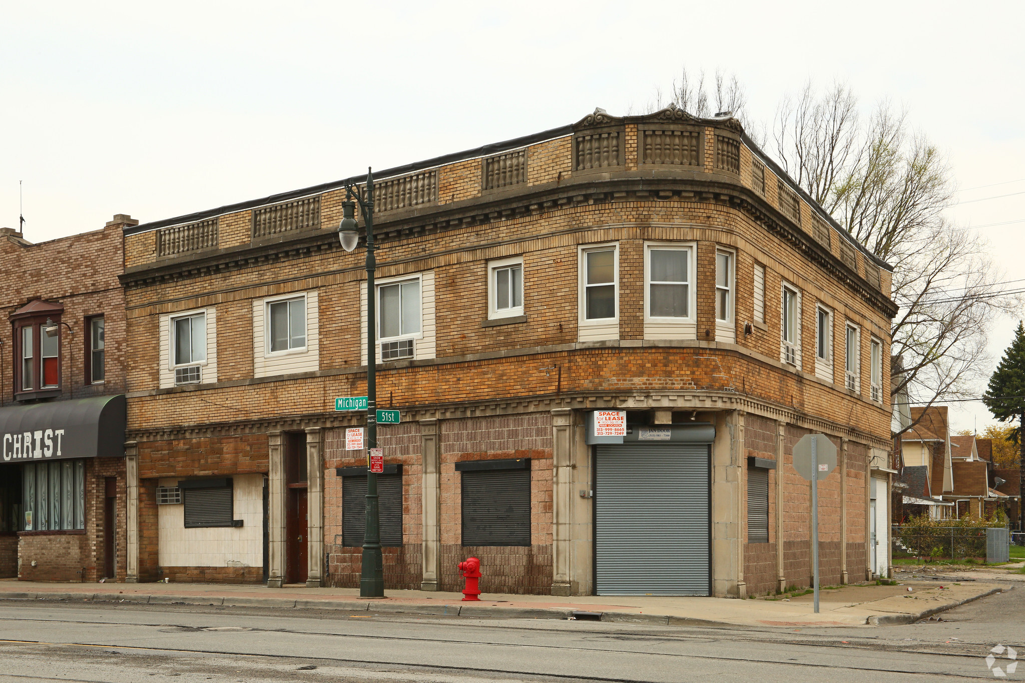 7409-7417 Michigan Ave, Detroit, MI à vendre Photo principale- Image 1 de 1