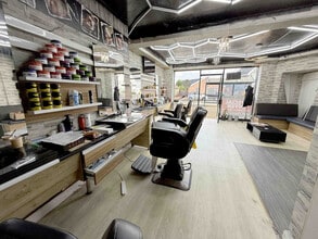 7 Graiglwyd Rd, Swansea for lease Interior Photo- Image 2 of 7