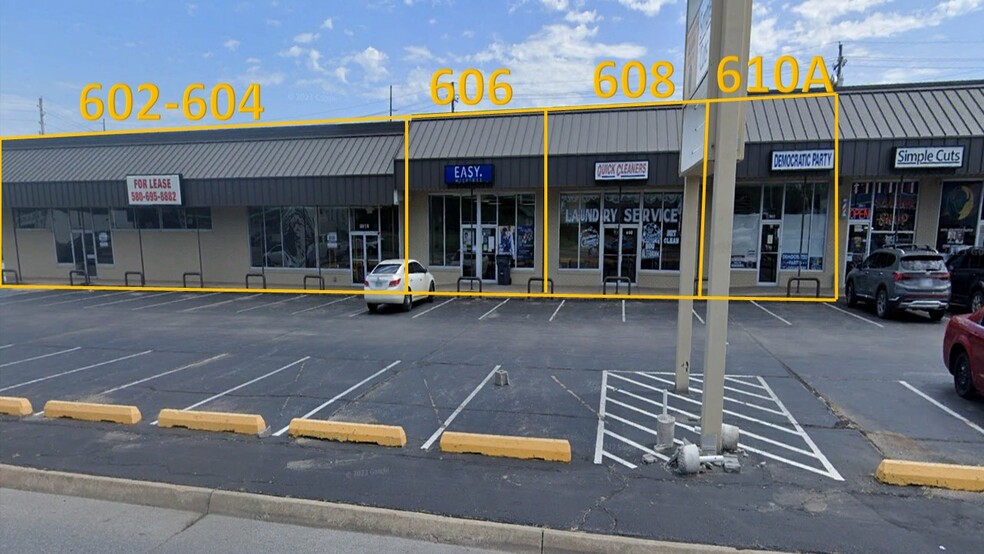 602-614 SW Lee Blvd, Lawton, OK for lease - Building Photo - Image 3 of 8