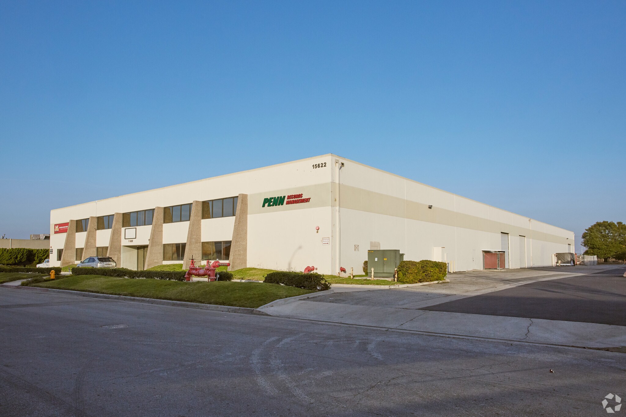 15622-15642 Producer Ln, Huntington Beach, CA à louer Photo principale- Image 1 de 7