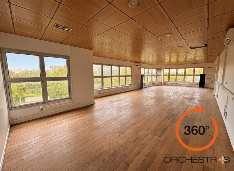 Bureau dans Villiers-sur-Marne à louer - Photo du bâtiment - Image 2 de 12