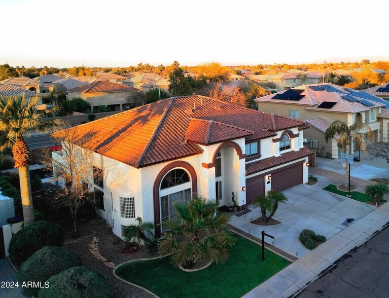 1330 E Lynx Way, Chandler, AZ à vendre - Photo du bâtiment - Image 2 de 38