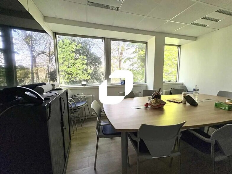 18 Avenue Dutartre, Le Chesnay-Rocquencourt à louer - Photo du bâtiment - Image 2 de 32