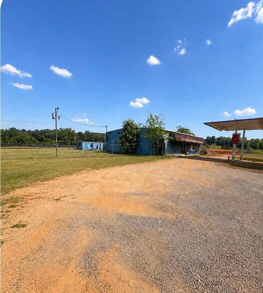 24546 AL Highway 14, Aliceville, AL à vendre - Photo du bâtiment - Image 1 de 7
