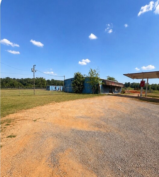 24546 AL Highway 14, Aliceville, AL à vendre - Photo du bâtiment - Image 1 de 7