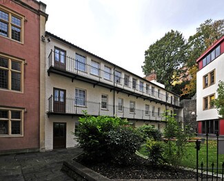Plus de détails pour 18 Christmas St, Bristol - Bureau à louer
