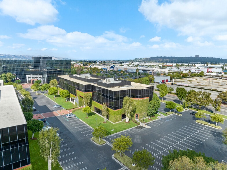 17890 Castleton St, City Of Industry, CA for lease - Building Photo - Image 2 of 6