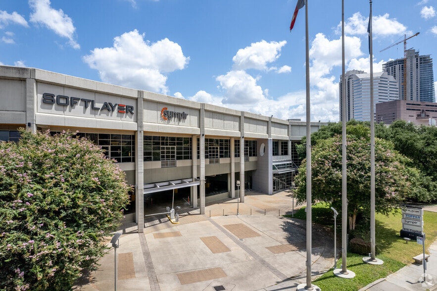 500 Texas St, Houston, TX for lease - Primary Photo - Image 1 of 7