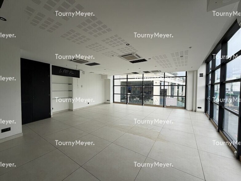 Route De Saint Georges D'Orques, Juvignac for lease - Interior Photo - Image 1 of 7