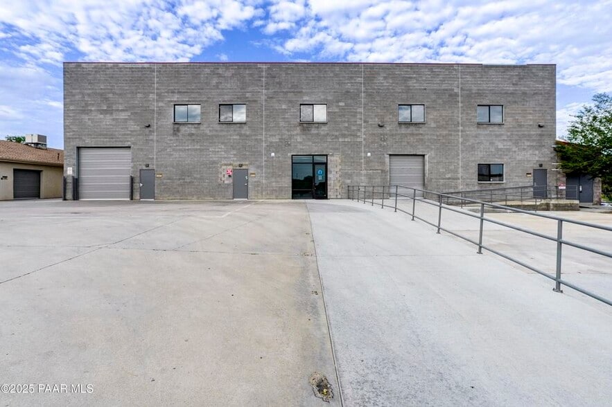 430 N Mount Vernon Ave, Prescott, AZ for lease - Primary Photo - Image 1 of 5