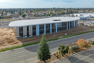 More details for 700 W Herndon Ave, Clovis, CA - Office for Lease