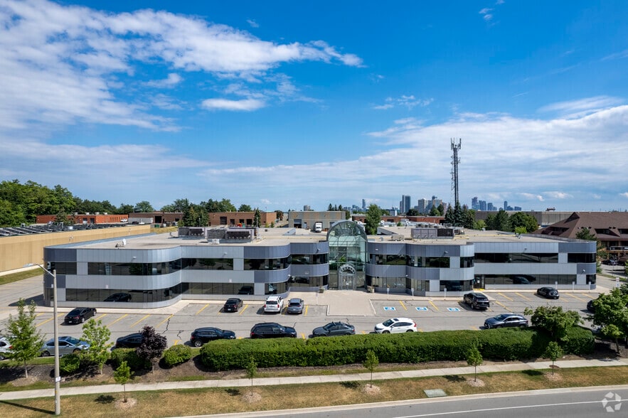 160 Traders Blvd E, Mississauga, ON for lease - Aerial - Image 2 of 6