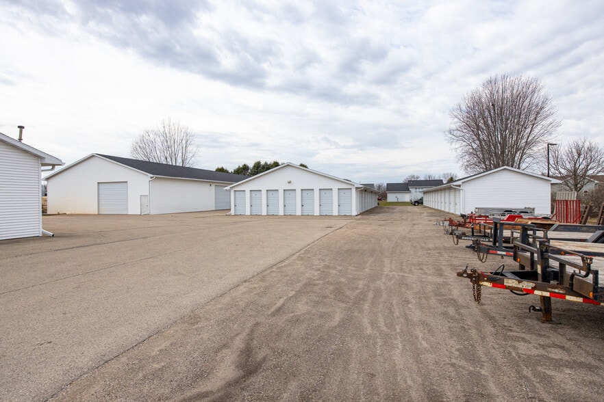 1375 N Shawano St, New London, WI for sale - Building Photo - Image 3 of 29