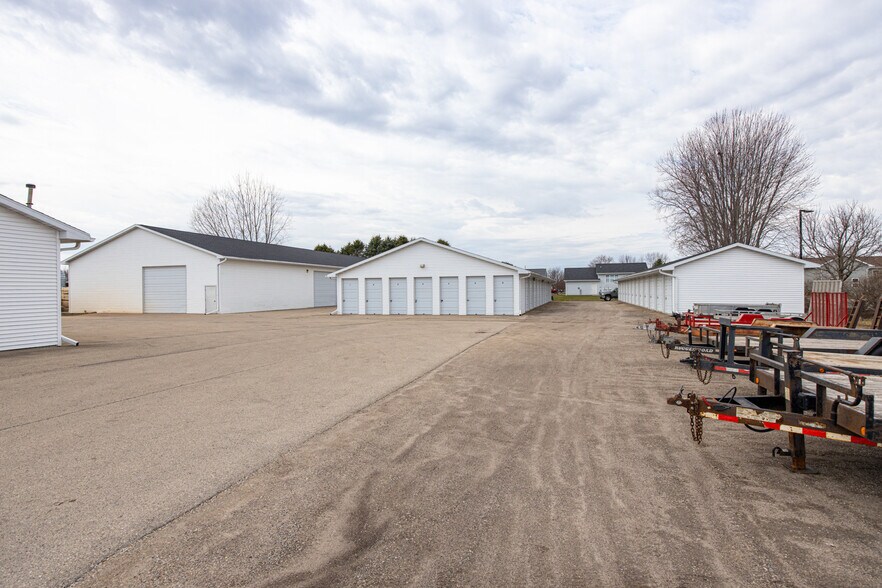 1375 N Shawano St, New London, WI à vendre - Photo du bâtiment - Image 3 de 29
