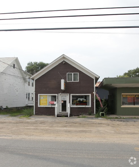 53 Main St, Queensbury, NY for sale - Building Photo - Image 1 of 2