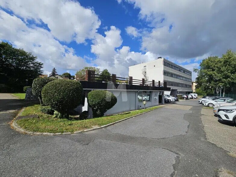 Flex in Igny for lease - Building Photo - Image 2 of 12
