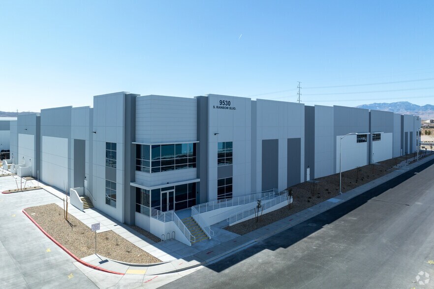 9530 S Rainbow Blvd, Las Vegas, NV à vendre - Photo du bâtiment - Image 1 de 4