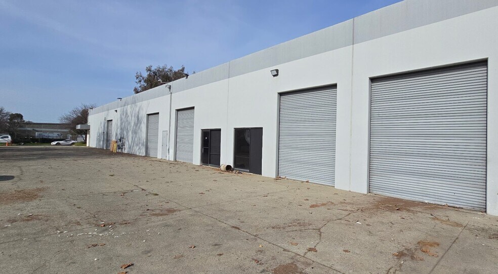 23978 Connecticut St, Hayward, CA à vendre - Photo du bâtiment - Image 2 de 4