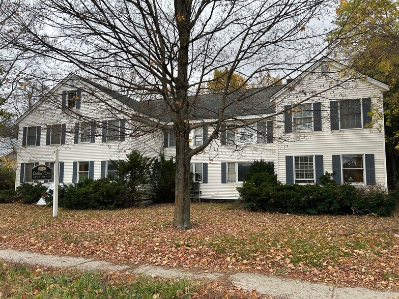 28 units portefeuille de 2 propriétés à vendre sur LoopNet.ca - Photo du bâtiment - Image 1 de 21